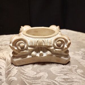 🔸🌹🔸Ornate Vintage Corinthian Ceramic Pillar Candle Holder